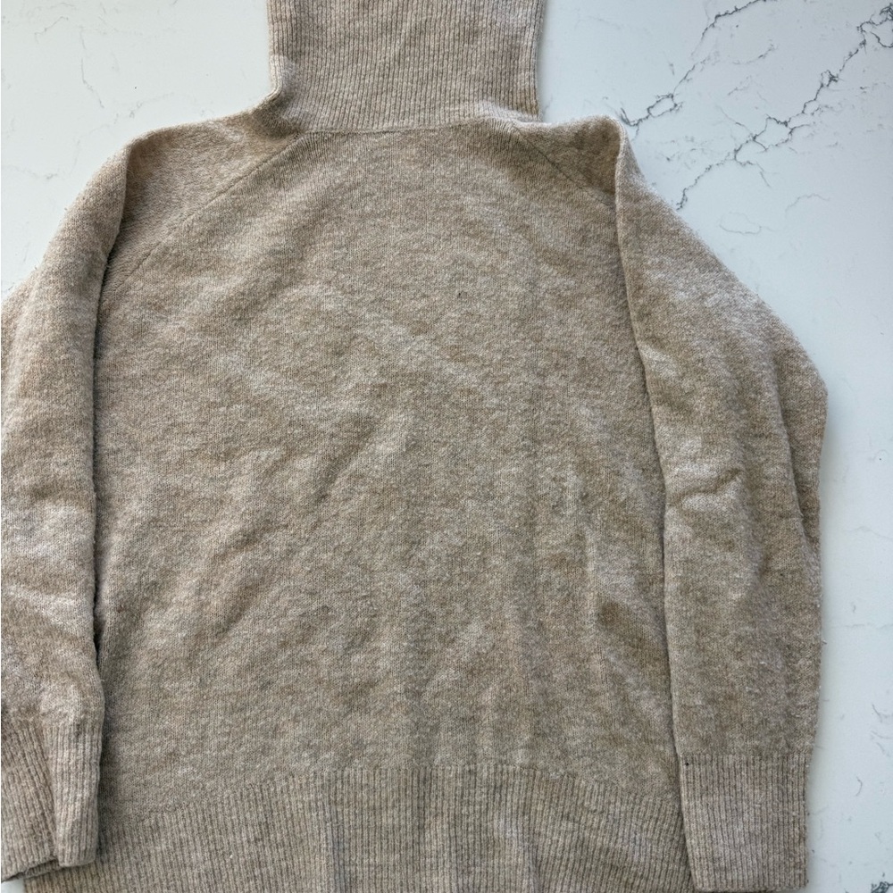 H&M Beige Turtleneck Sweater